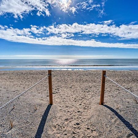 Oak Island Beachfront Condo With Community Pool ภายนอก รูปภาพ