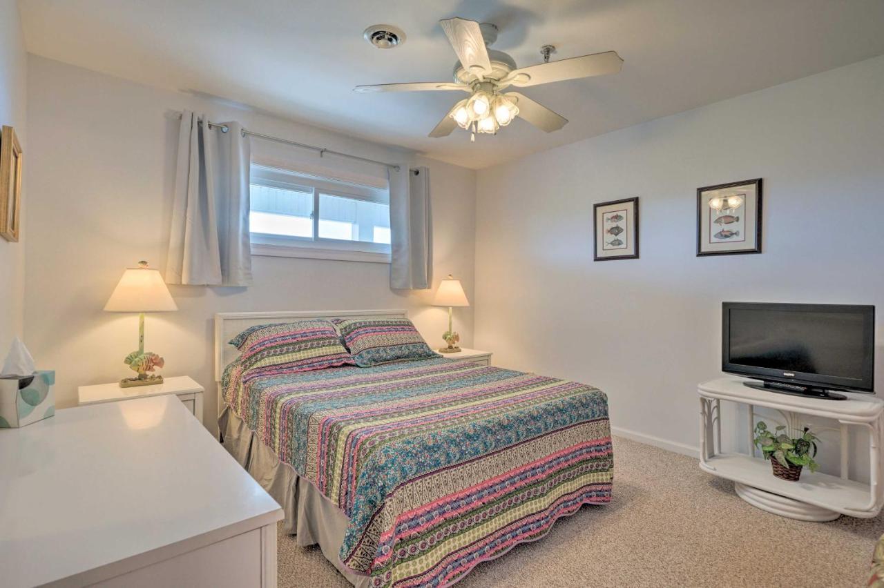 Oak Island Beachfront Condo With Community Pool ภายนอก รูปภาพ